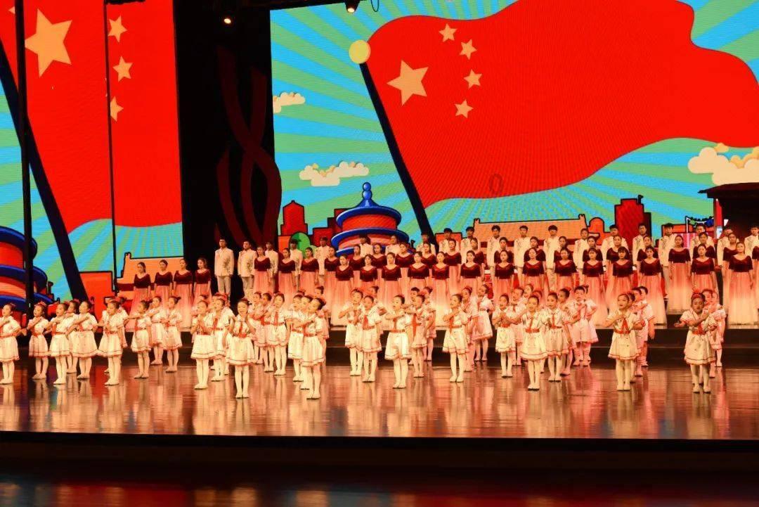 设计灵感|安迪·沃霍尔：波普艺术之父